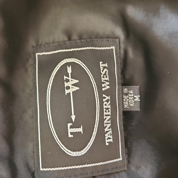 VINTAGE 80s style shoulder pad, belted Tannery West Women's Black Leather Jacket - Picture 7 of 12